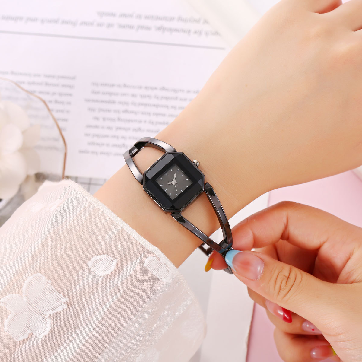 sellioira™ Montre quartz minimaliste à cadran carré